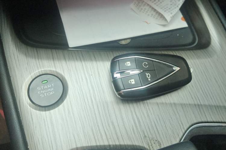 Used CHANGAN X7 PLUS 2024 1.5T Automatic Smart Enjoyment 5-Seater Vehicle Key