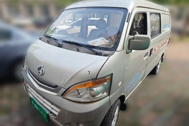 Ojetý CHANGAN Zhixiang Chang’an Star S460 enclosed cargo van, manual transmission, 1.3-liter engine.
