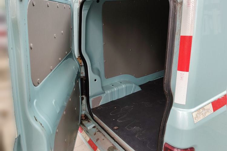 Used Chengshi 01 2022 Wealth Edition + 3.3KW Air Conditioner Single-Row Closed Cargo Van Two-Seater Dual Batteries Trunk