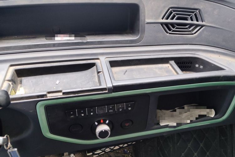 Used Chengshi 01 2021 Wealth Edition + 3.3KW Air Conditioner Single-Row Enclosed Van Two-Seater Dual Batteries Audio And AC Panel