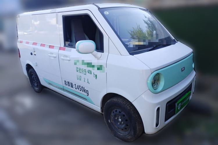 Used Chengshi 01 2023 Deluxe Version 3.3KW Charging Single-Row Enclosed Cargo Van with 2 Seats Front Right 45 Deg