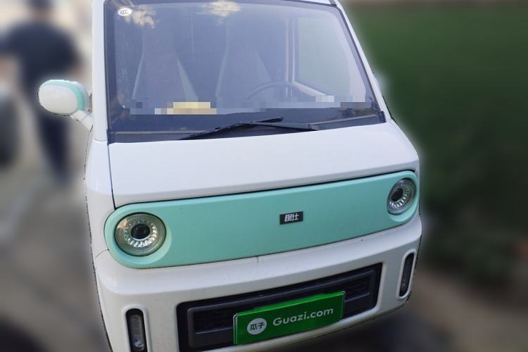Used Chengshi 01 2023 Deluxe Version 3.3KW Charging Single-Row Enclosed Cargo Van with 2 Seats Front