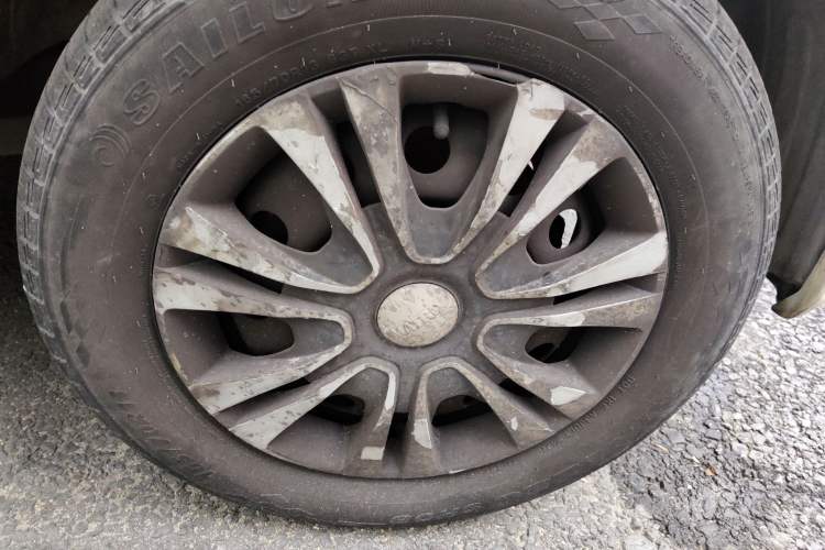 Used Chengshi 01 2021 Wealth Edition + 3.3KW Air Conditioner Single-Row Enclosed Van Two-Seater Dual Batteries Right Front Wheel Hub