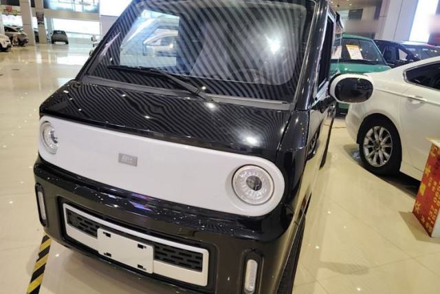 Used Chengshi 01 2021 Wealth Edition + 3.3KW Single-Row Closed Cargo Van Two-Seater Dual Batteries