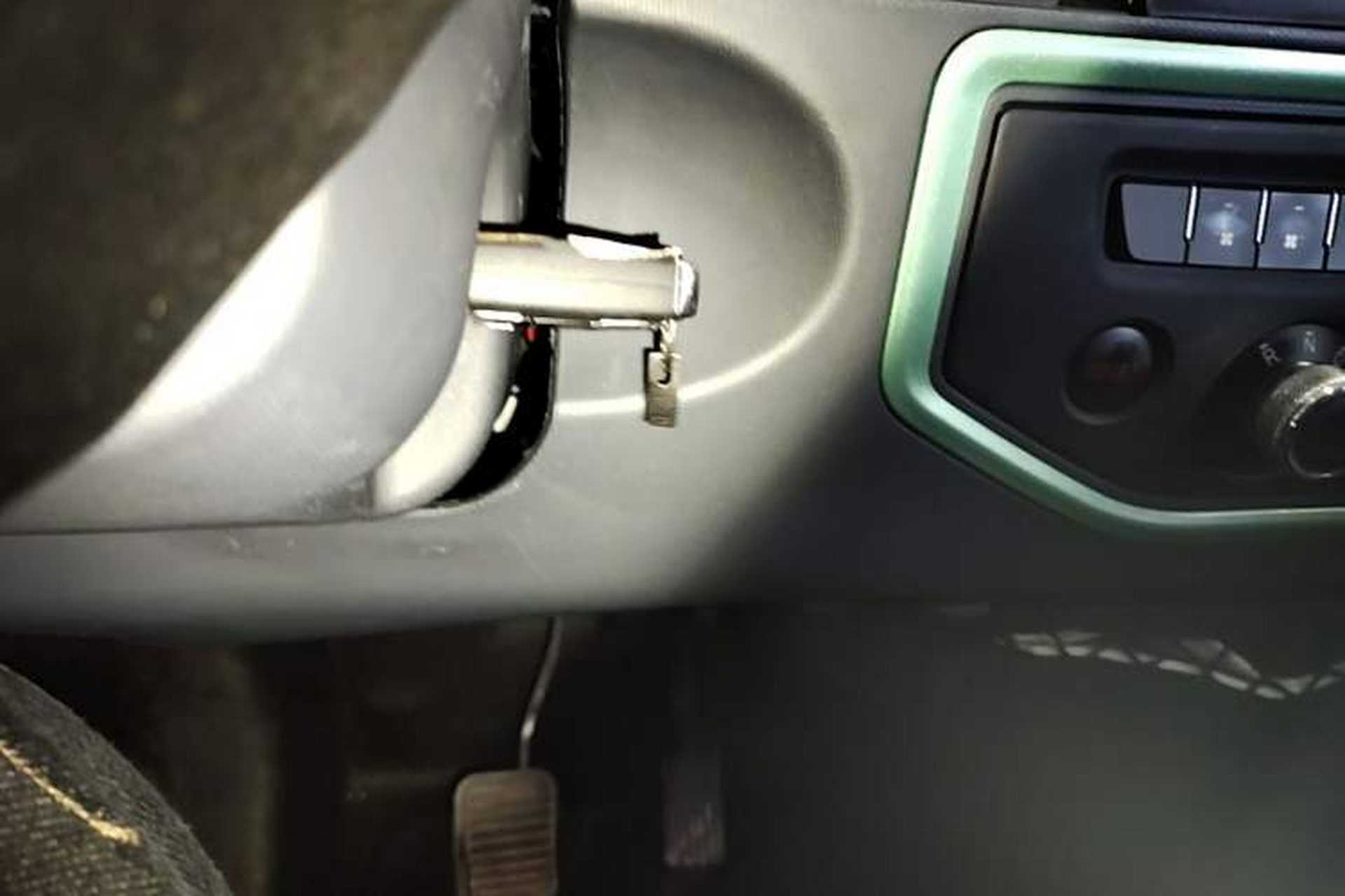 Used Chengshi 01 2021 Wealth Edition + 3.3KW Single-Row Closed Cargo Van Two-Seater Dual Batteries Interior 1