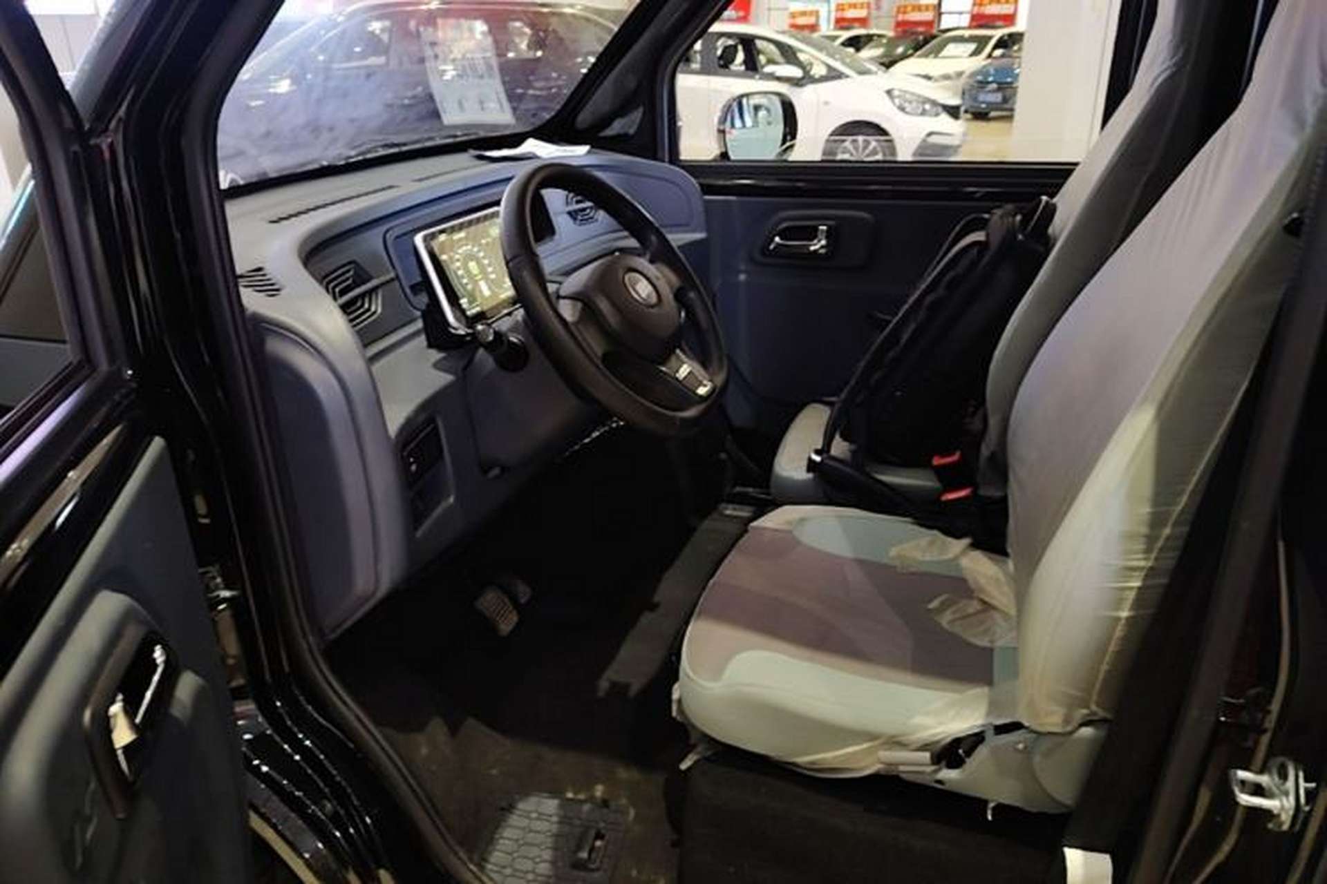 Used Chengshi 01 2021 Wealth Edition + 3.3KW Single-Row Closed Cargo Van Two-Seater Dual Batteries Left Front Seat