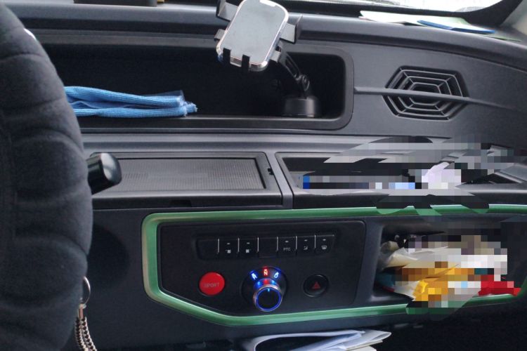 Used Chengshi 01 2021 Chuanfu Edition + 3.3KW Single-Row Closed Cargo Van Single Seat Single Battery Audio And AC Panel