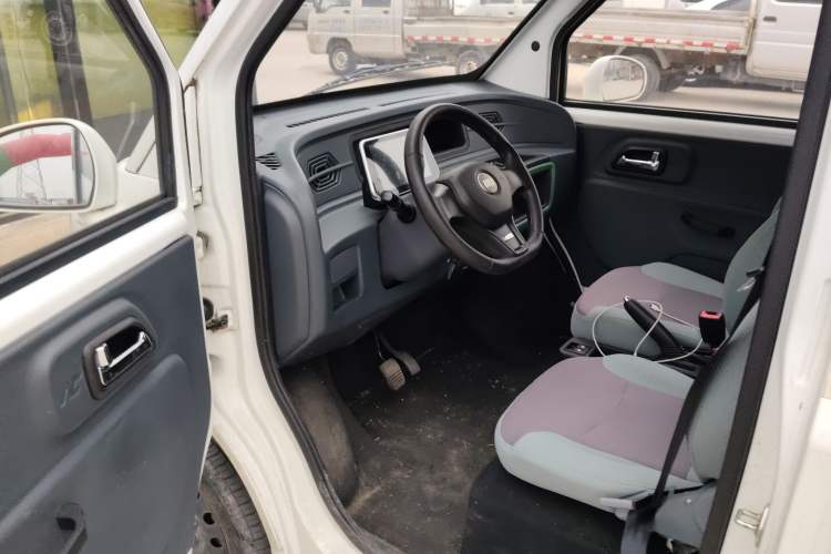 Used Chengshi 01 2021 Chuanfu Edition Single-Row Closed Cargo Van Two-Seater Single Battery Driver Seat