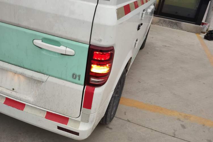 Used Chengshi 01 2021 Chuanfu Edition Single-Row Closed Cargo Van Two-Seater Single Battery Exterior 3