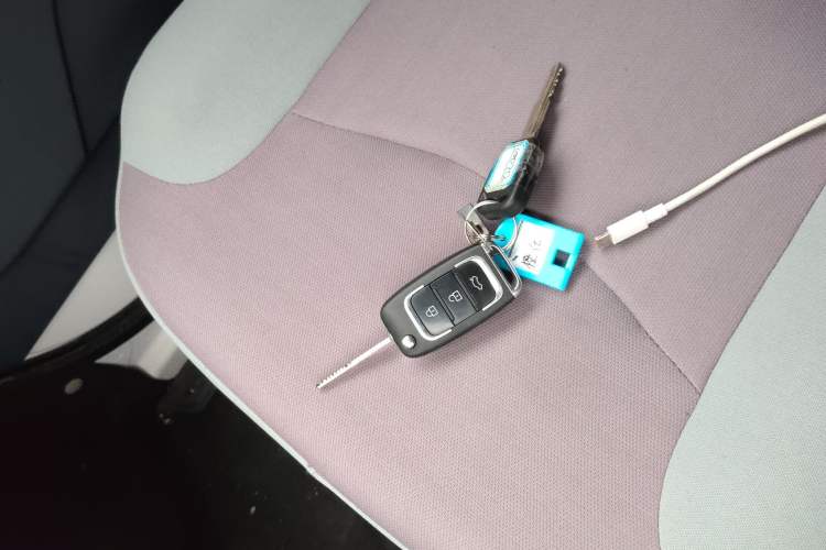 Used Chengshi 01 2021 Chuanfu Edition Single-Row Closed Cargo Van Two-Seater Single Battery Interior 1