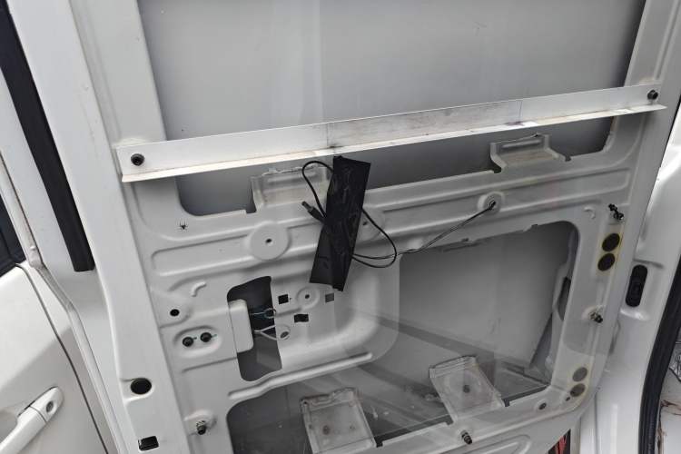 Used Chengshi 01 2021 Wealth Edition + 3.3KW Air Conditioner Single-Row Enclosed Van Two-Seater Dual Batteries Interior 6