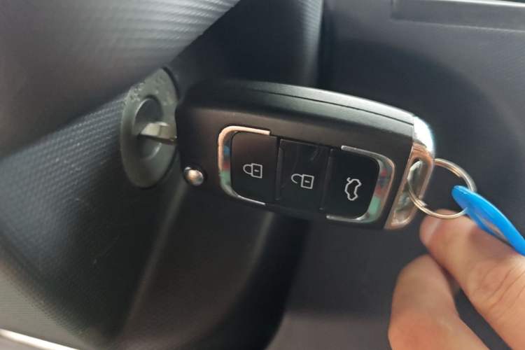 Used Chengshi 01 2021 Wealth Edition + 3.3KW Air Conditioner Single-Row Enclosed Van Two-Seater Dual Batteries Vehicle Key