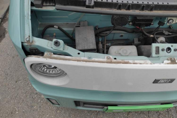 Used Chengshi 01 2022 Wealth Edition + 3.3KW Air Conditioner Single-Row Closed Cargo Van Two-Seater Dual Batteries Engine Bay Right