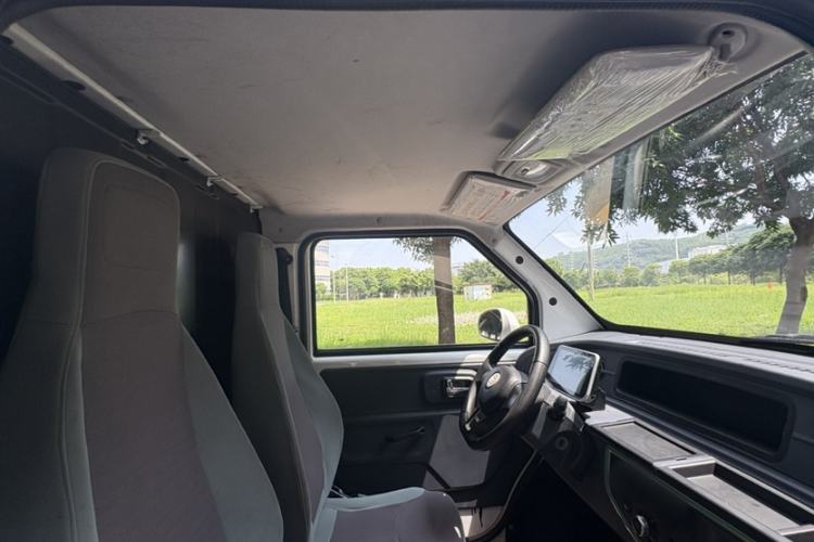 Used Chengshi 01 2022 Wealth Edition + 3.3KW Single-Row Enclosed Cargo Van Single-Seater Dual Batteries Interior 5