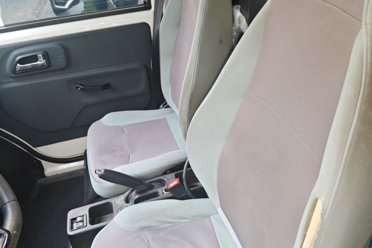 Used Chengshi 01 2023 Shuxiang Edition 3.3KW Charging Single-Row Closed Cargo Van with 2 Seats Left Rear Seat