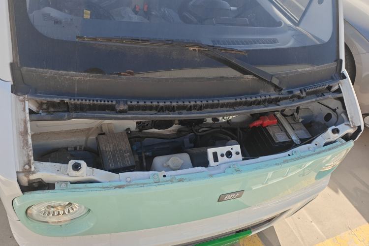 Used Chengshi X2 2022 Wealth Edition Single-Row Box-Type Transport Vehicle Engine Bay