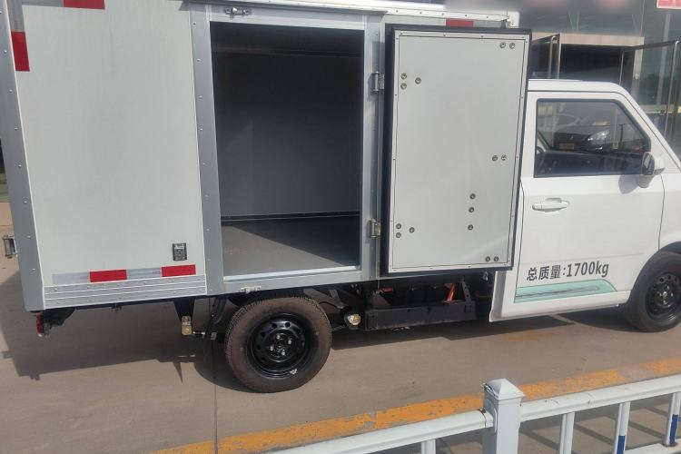 Used Chengshi X2 2022 Wealth Edition Single-Row Box-Type Transport Vehicle Exterior 3