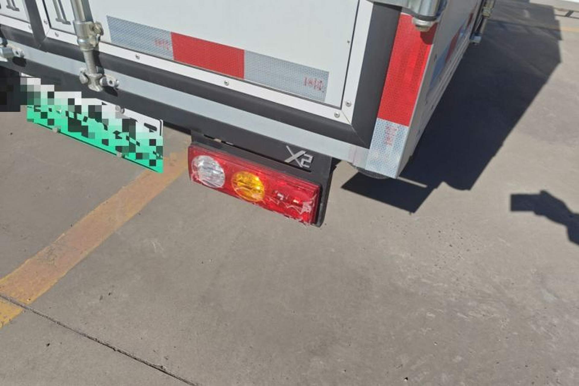 Used Chengshi X2 2022 Wealth Edition Single-Row Box-Type Transport Vehicle Right Rear Taillight