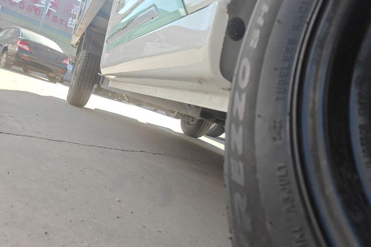Used Chengshi X2 2022 Wealth Edition Single-Row Box-Type Transport Vehicle Right Side Sill