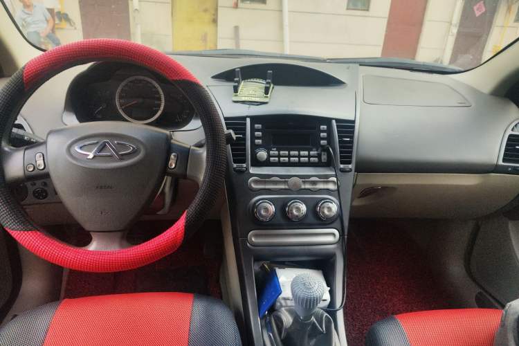Used Chery A3 2008 Sedan 1.6L Manual Standard Model Center Console