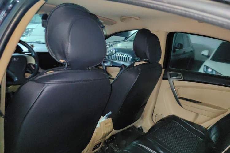 Used Chery A3 2010 Restyled Sedan 1.6L Manual – Entry-Level Trim Headliner