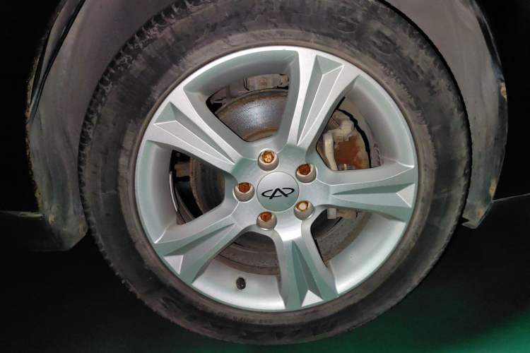 Used Chery A3 2010 Restyled Sedan 1.6L Manual – Entry-Level Trim Right Front Wheel Hub