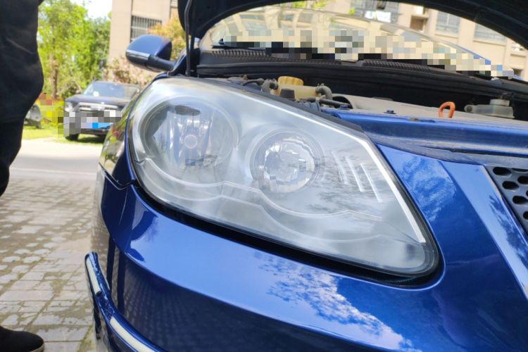 Used Chery A3 2010 Facelifted Hatchback 1.6L Manual – Ambition Trim Right Front Headlight