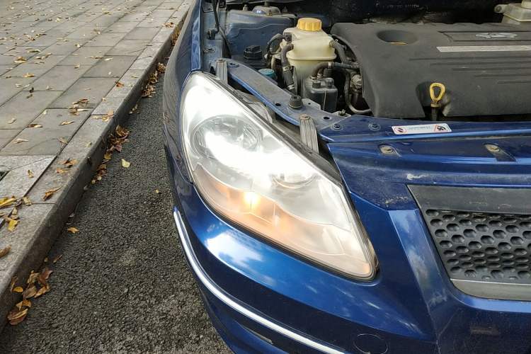 Used Chery A3 2010 Restyled Sedan 1.6L Manual – Entry-Level Trim Right Front Headlight