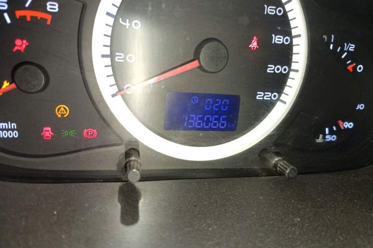 Used Chery A3 2010 Sedan 1.6L Manual Entry-Level Model Odometer Close Up