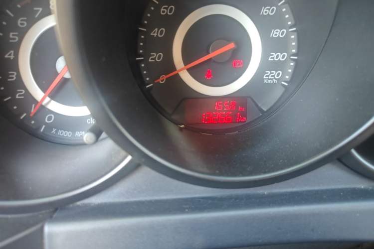 Used Chery A3 2010 Restyled Sedan 1.6L Manual – Entry-Level Trim Odometer Close Up
