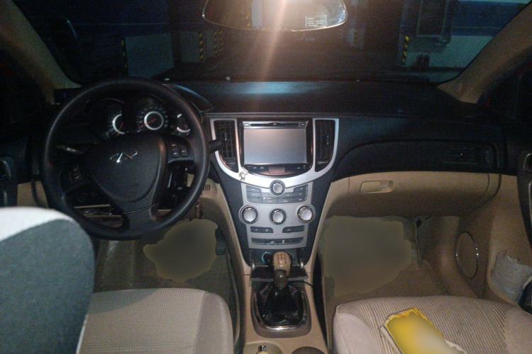 Used Chery A3 2010 Facelifted Hatchback 1.6L Manual – Ambition Trim Center Console