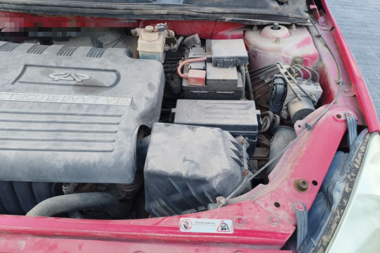 Used Chery A3 2010 Hatchback 1.6L Manual Entry-Level Model Engine Bay Left