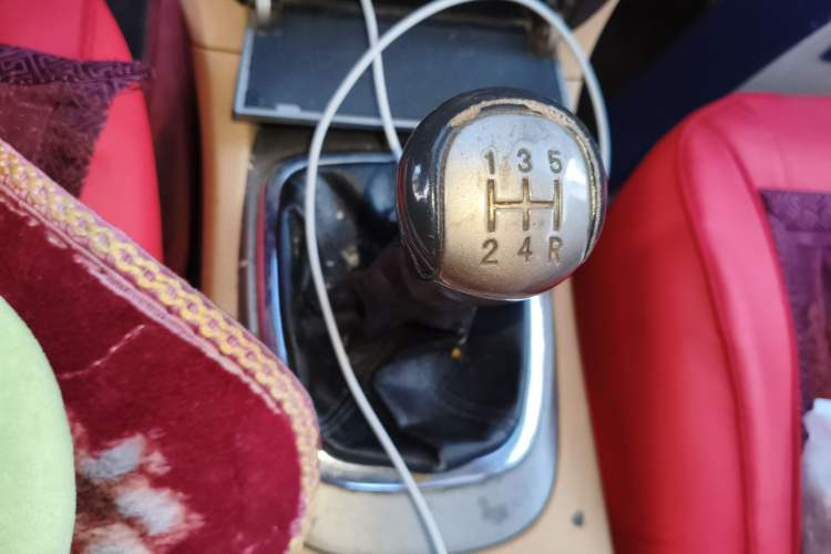 Used Chery A3 2010 Hatchback 1.6L Manual Entry-Level Model Gear Lever