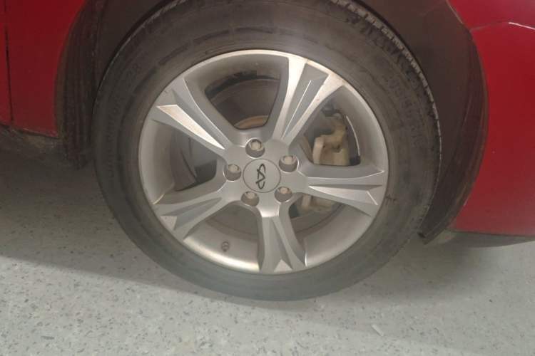 Used Chery A3 2010 Facelifted Hatchback 1.6L Manual – Ambition Trim Right Front Wheel Hub