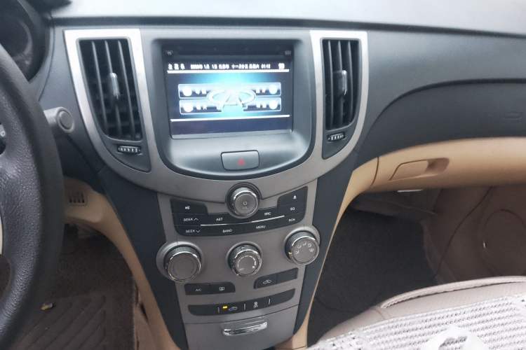 Used Chery A3 2010 Facelifted Hatchback 1.6L Manual – Ambition Trim Audio And AC Panel