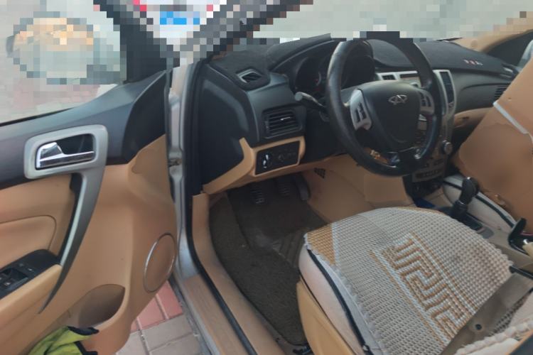 Used Chery A3 2010 Sedan 1.6L Manual Entry-Level Model Driver Seat