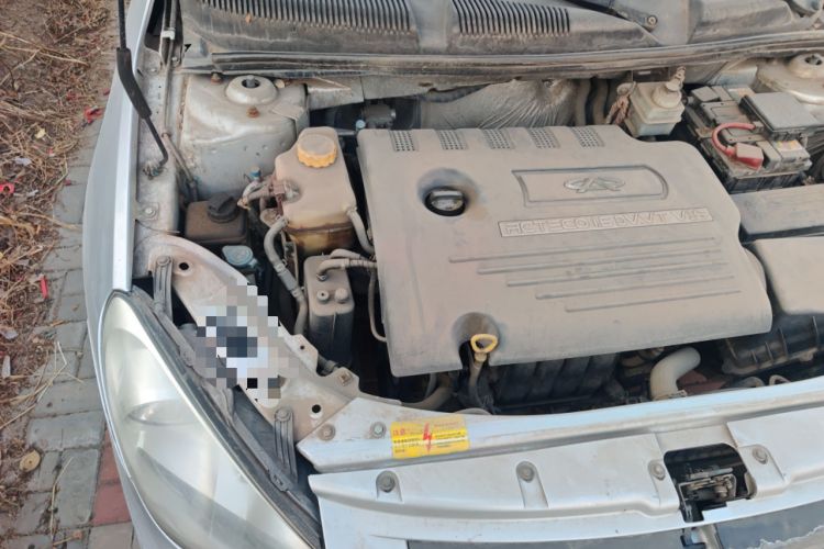 Used Chery A3 2010 Sedan 1.6L Manual Entry-Level Model Engine Bay Right