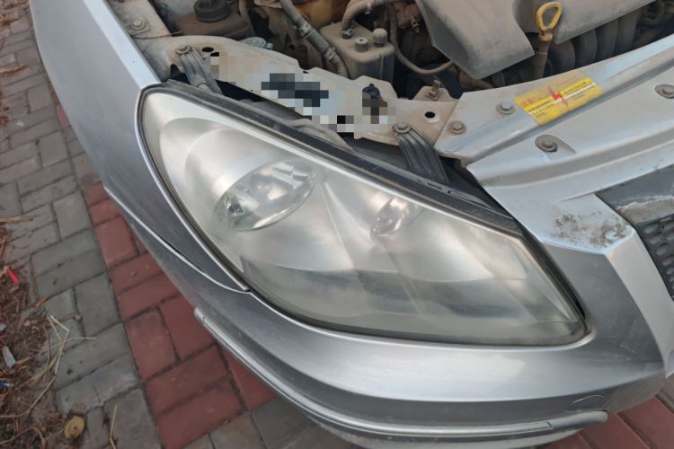 Used Chery A3 2010 Sedan 1.6L Manual Entry-Level Model Right Front Headlight
