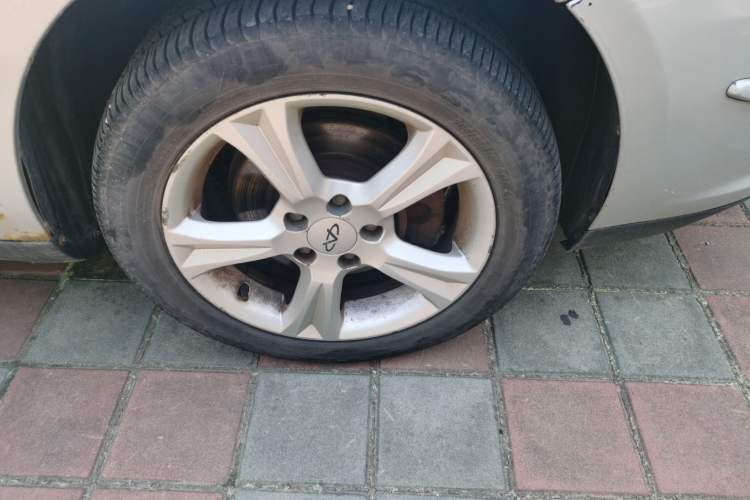 Used Chery A3 2010 Facelifted Hatchback 1.6L Manual – Ambition Trim Right Front Wheel Hub
