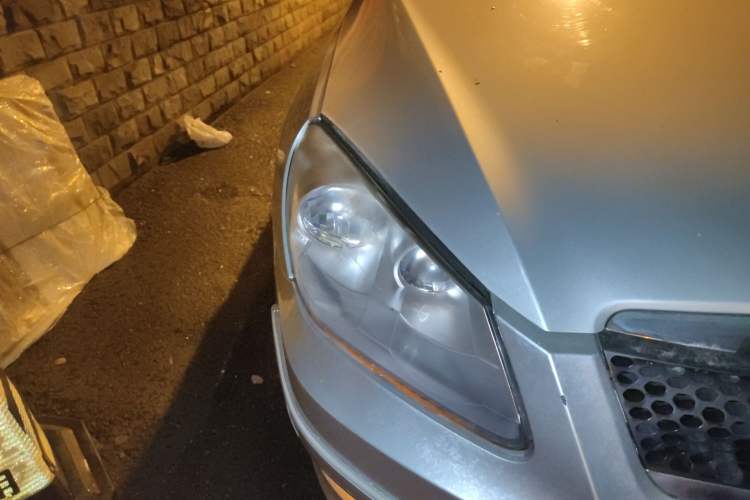 Used Chery A3 2012 Hatchback 1.6L CVT Entry Model Right Front Headlight