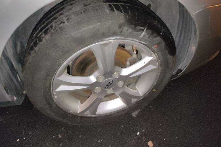 Used Chery A3 2012 Hatchback 1.6L CVT Entry Model Right Front Wheel Hub