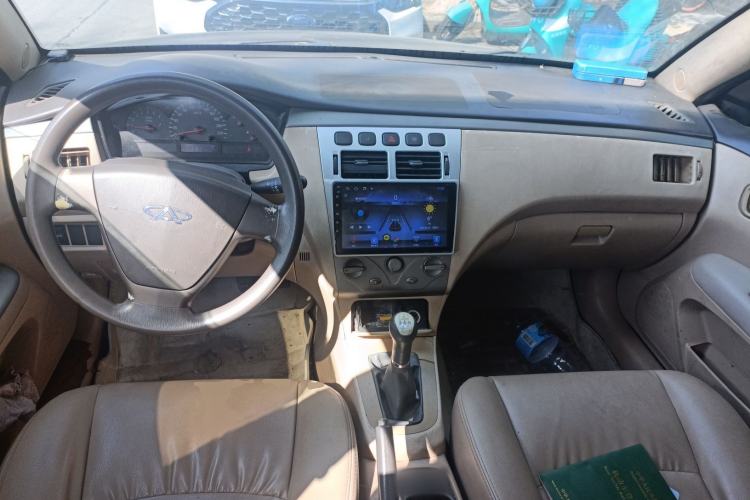 Used Chery A5 2009 1.5L Standard Edition Center Console