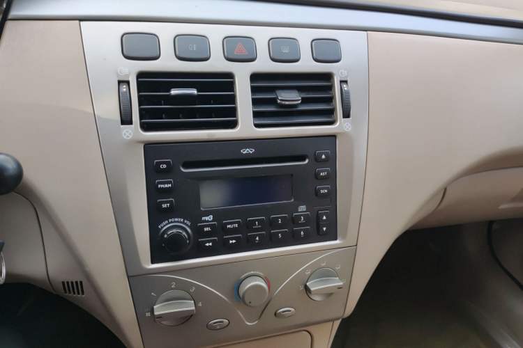 Used Chery A5 2009 1.5L Elite Edition Audio And AC Panel