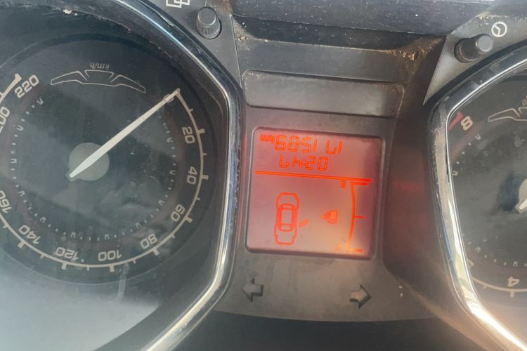 Used Chery Arrizo 3 2015 1.5L Manual High-End Version Odometer Close Up