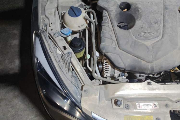 Used Chery Arrizo 3 2015 1.5L Automatic "Gouxuan" Edition Engine Bay Right
