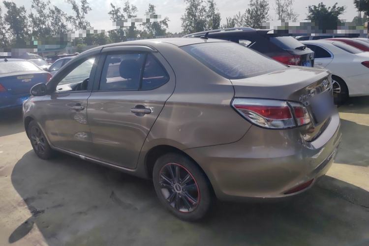 Used Chery Arrizo 3 2015 1.5L Manual High-End Version Left Side