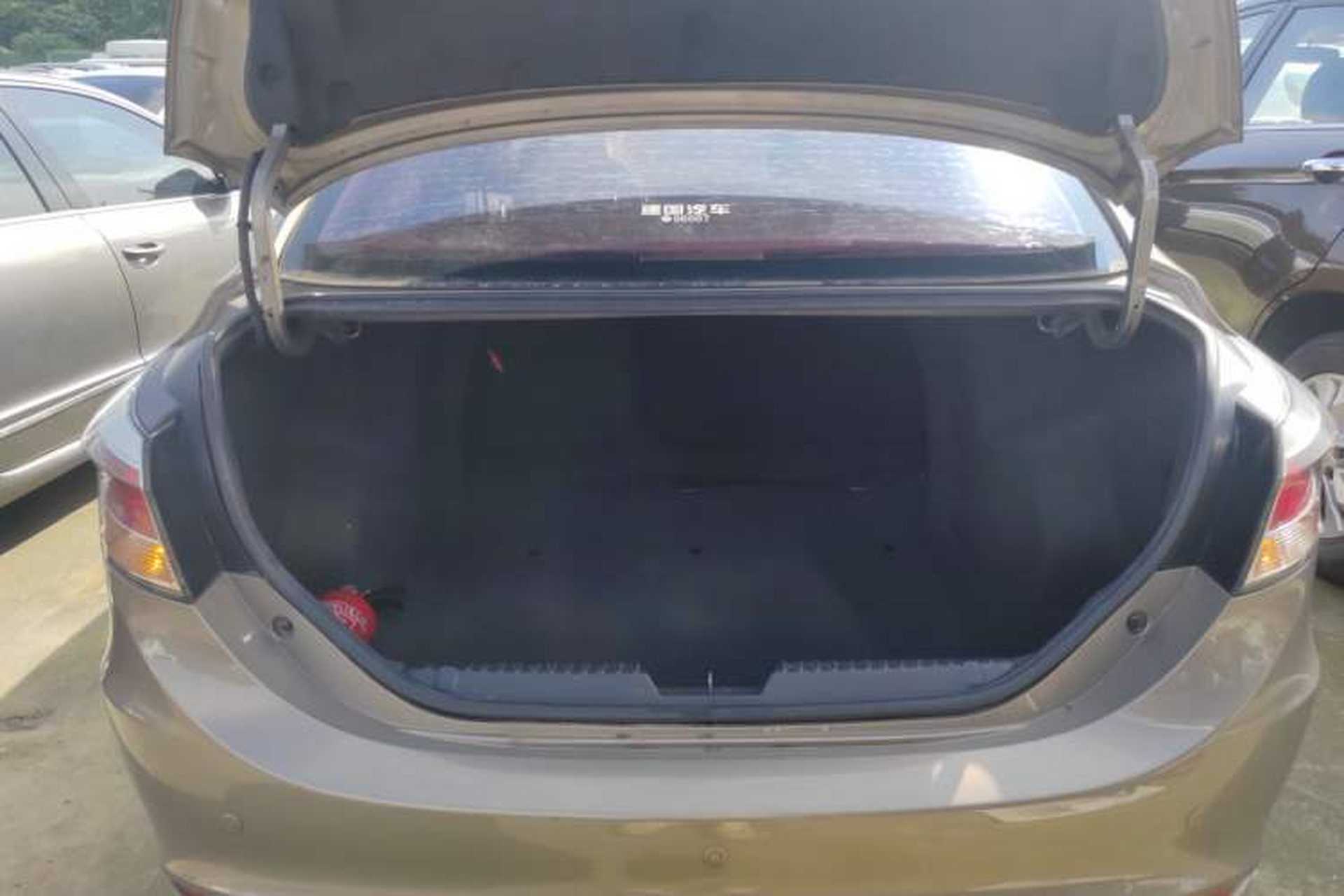 Used Chery Arrizo 3 2015 1.5L Manual High-End Version Trunk