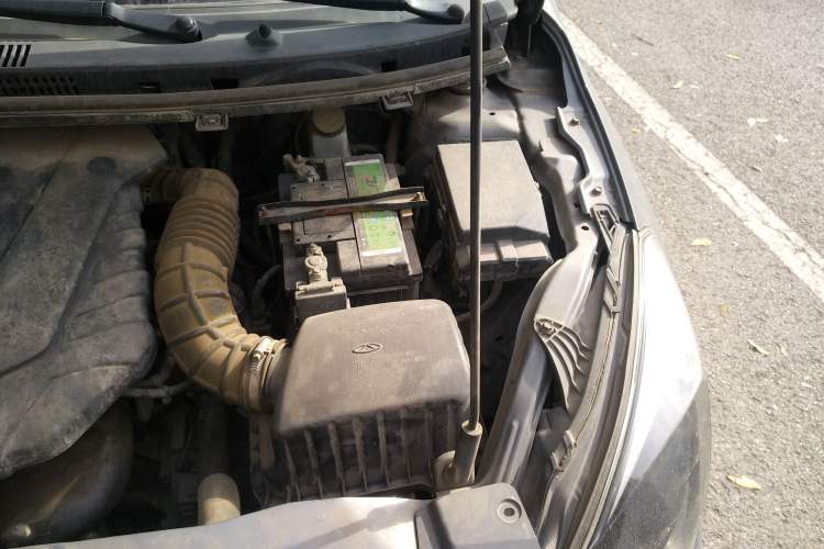Used Chery Arrizo 3 2015 1.5L Manual High-End Version Engine Bay Left