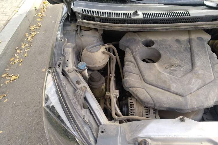Used Chery Arrizo 3 2015 1.5L Manual High-End Version Engine Bay Right