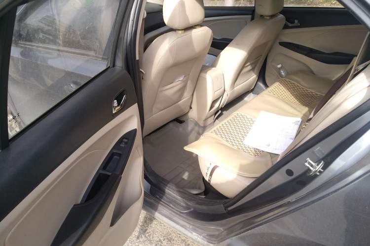 Used Chery Arrizo 3 2015 1.5L Manual High-End Version Left Rear Seat